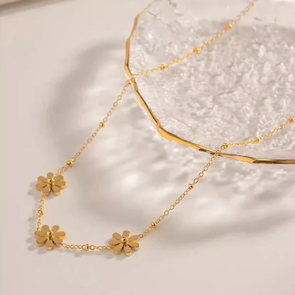 Anti Tarnish Floral Themed Pendant Necklace